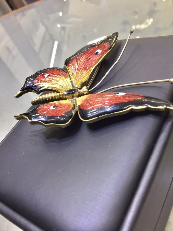 Art Deco 18K yellow gold enamel butterfly brooch